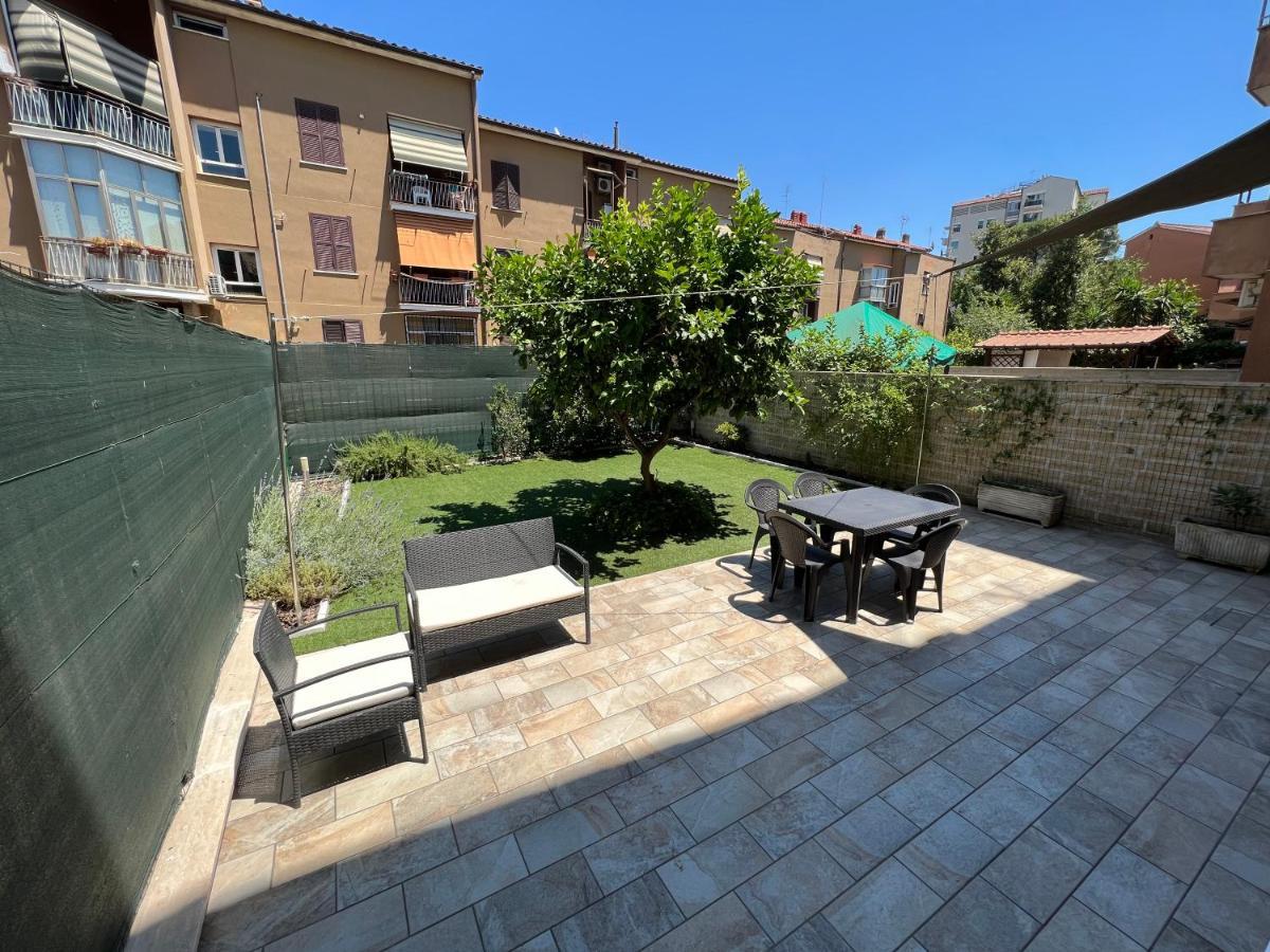 Casa Paestum. Your Wonderful Garden In Рим Екстер'єр фото